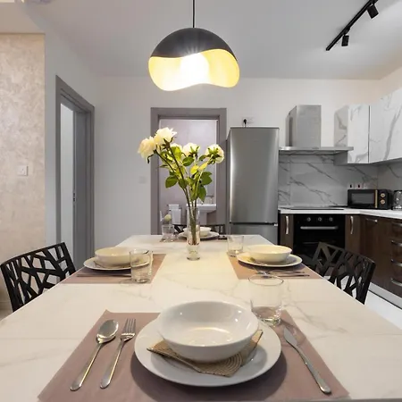 Elmswater Court Apartamento *