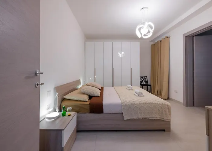 Elmswater Court Σεντ Πόλς Μπέι